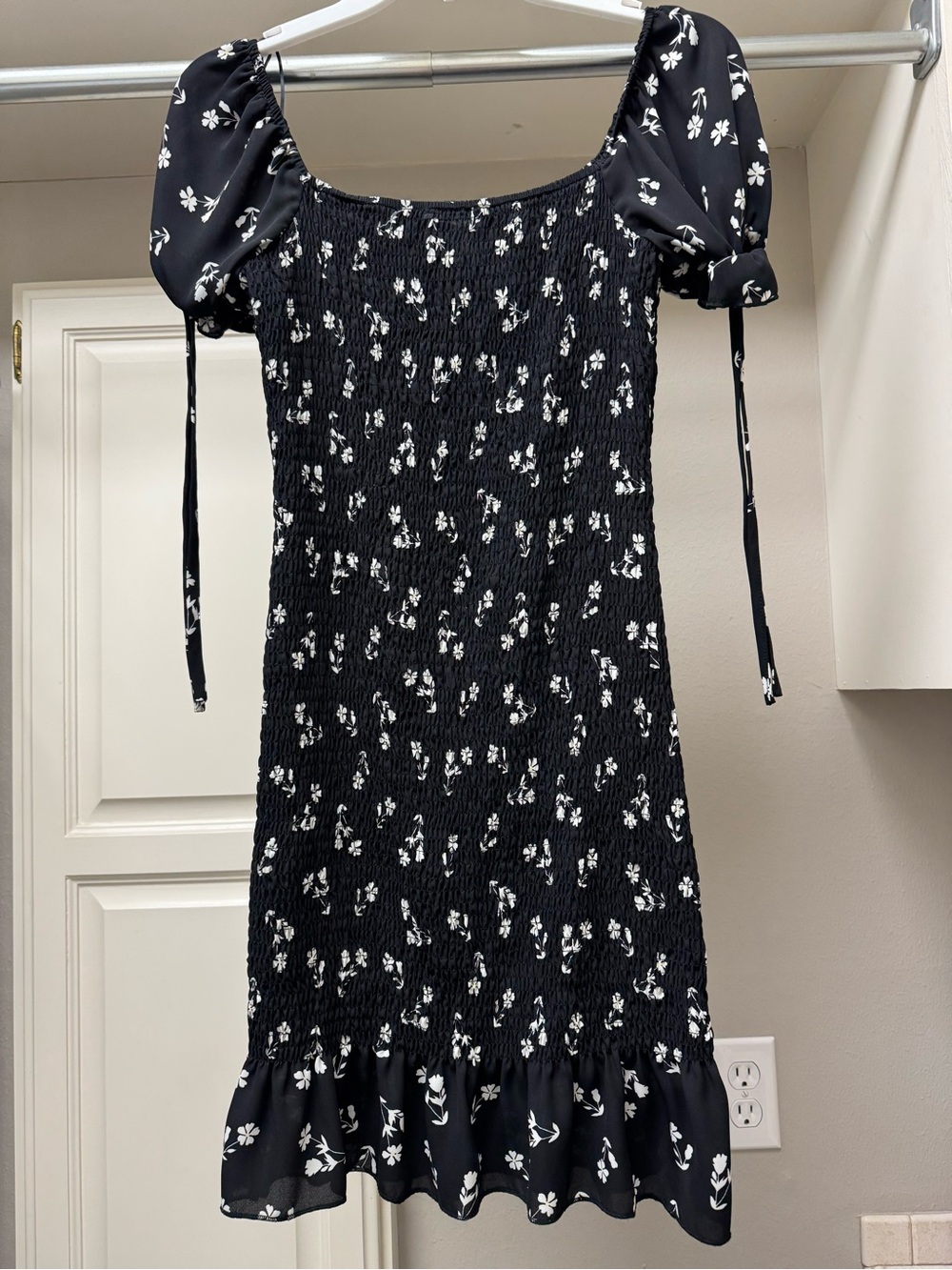 Black Floral Smocked Puff Sleeve Mini Dress